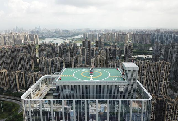 在商務(wù)大廈上建設(shè)直升機停機坪給企業(yè)帶來什么好處